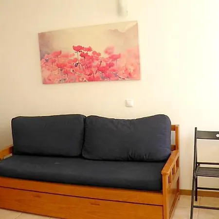 With One Bedroom In , With Furnished Terrace And Wifi Appartement *