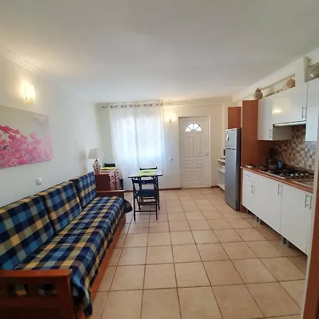 Lejlighed With One Bedroom In , With Furnished Terrace And Wifi